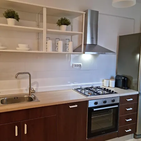 Apartment Iulius Town Charm: Cozy 2 Br Timisoara